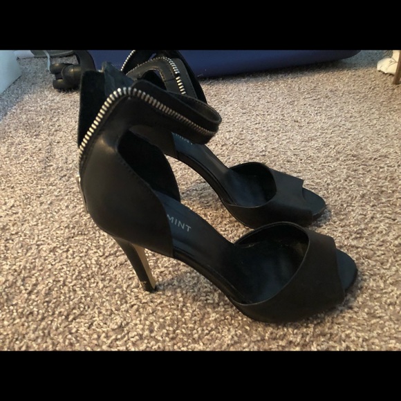 Shoemint wrap around ankle heels - Picture 2 of 2
